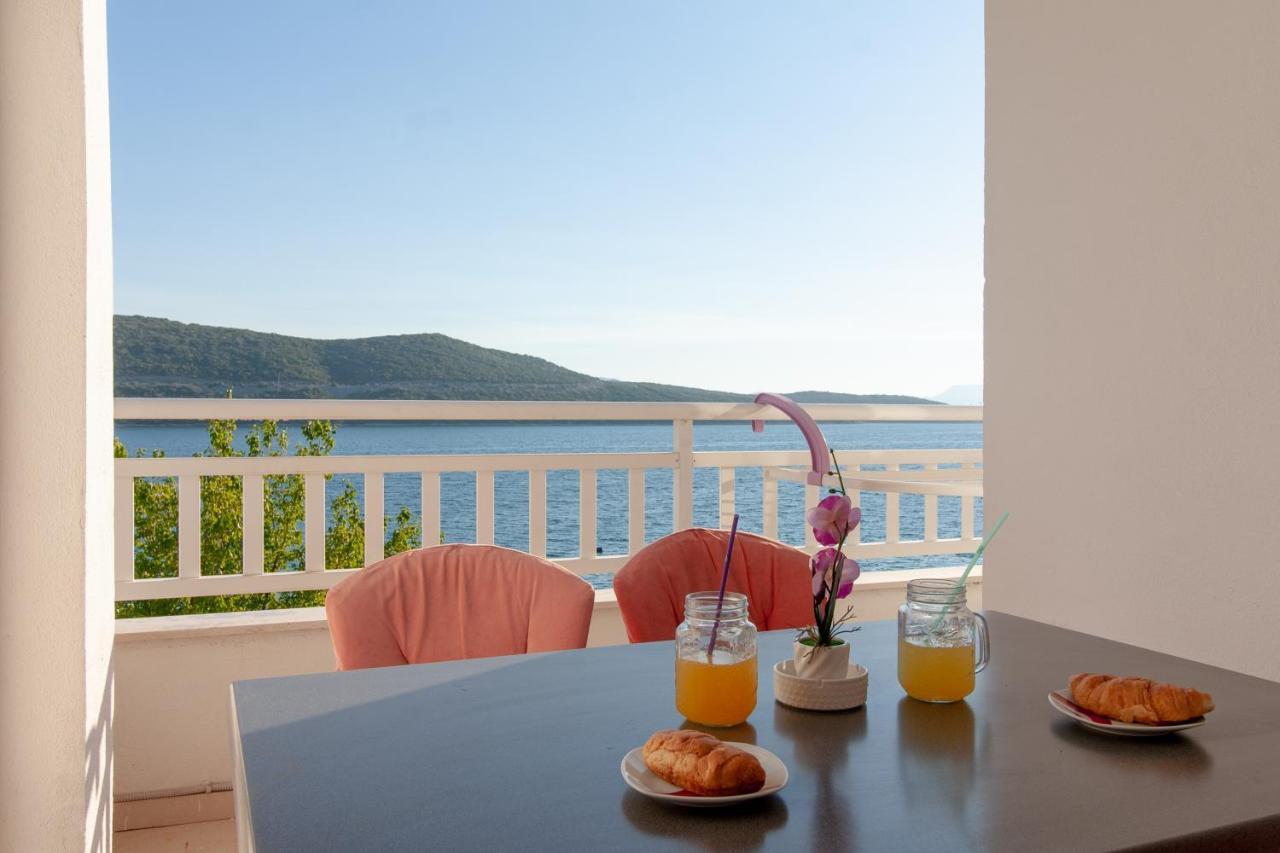Apartments Laura نيوم الغرفة الصورة