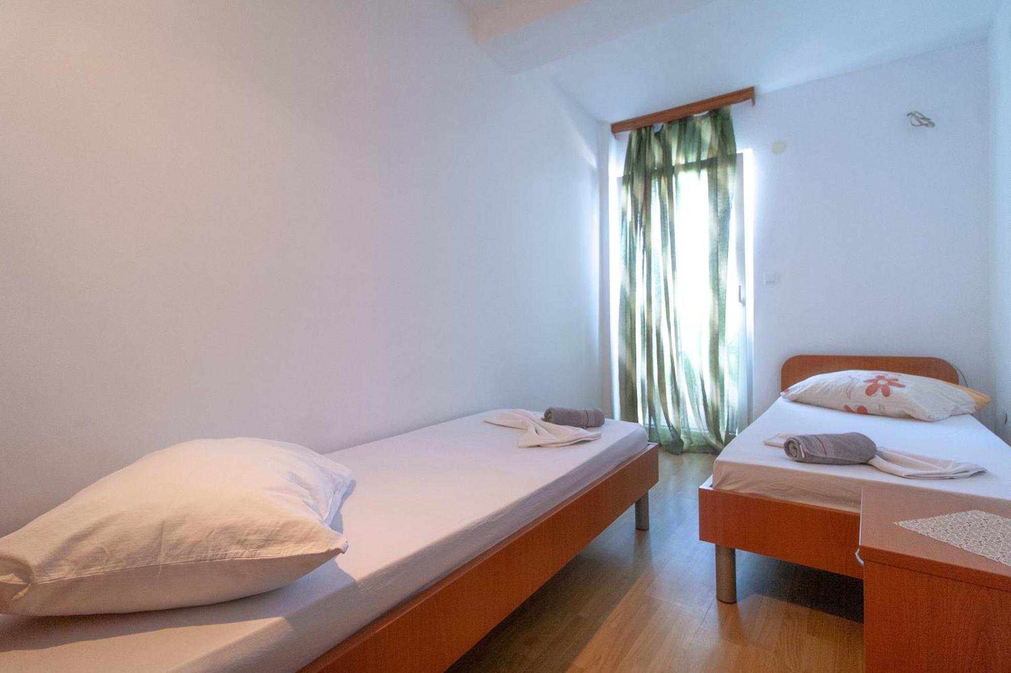 Apartments Laura نيوم الغرفة الصورة