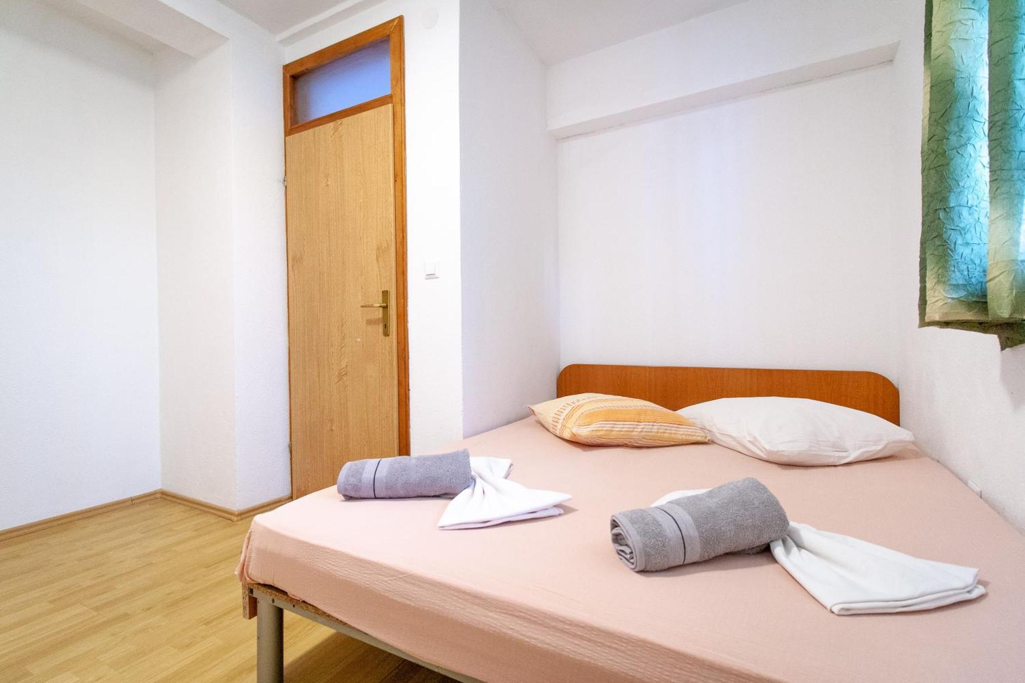 Apartments Laura نيوم الغرفة الصورة
